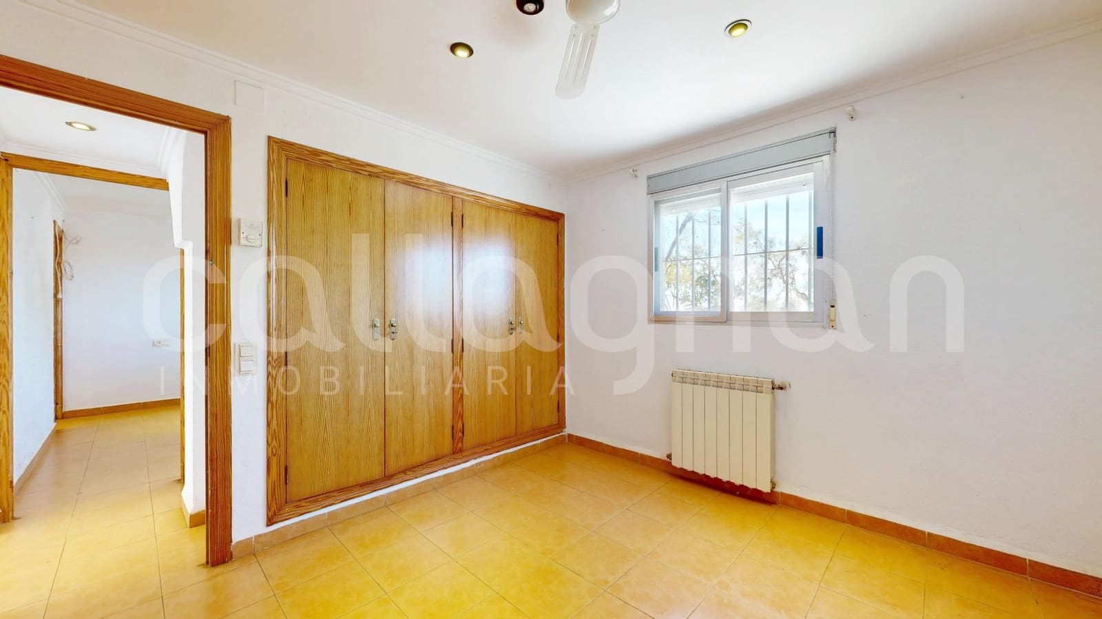 4 soveværelse Villa til salg i Naquera med swimmingpool garage - € 230.000 (Ref: 9127296)