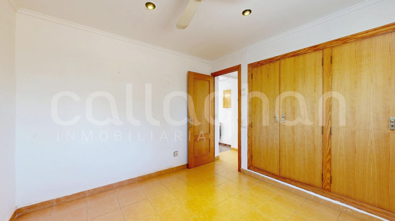 4 soveværelse Villa til salg i Naquera med swimmingpool garage - € 230.000 (Ref: 9127296)