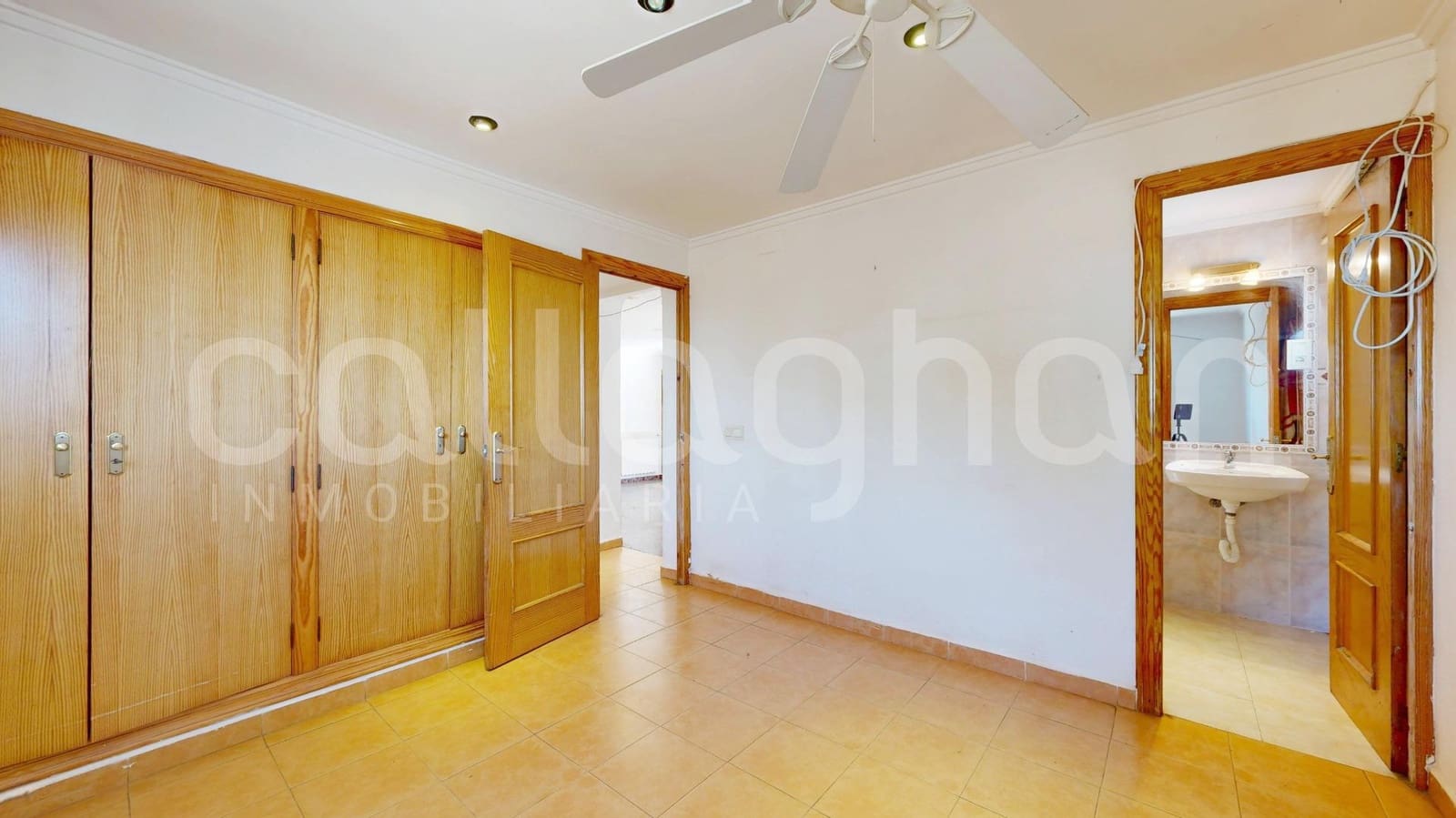 4 soveværelse Villa til salg i Naquera med swimmingpool garage - € 230.000 (Ref: 9127296)