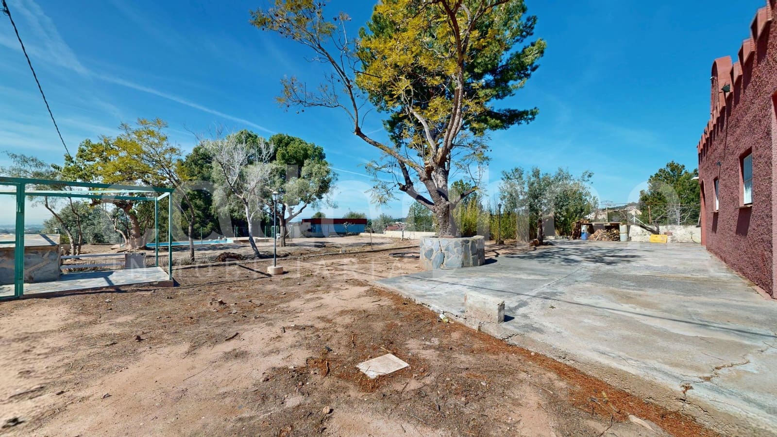 4 soveværelse Villa til salg i Naquera med swimmingpool garage - € 230.000 (Ref: 9127296)