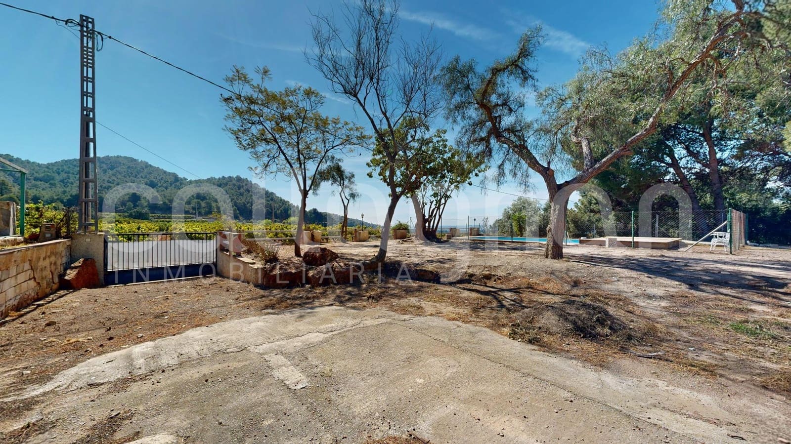 4 soveværelse Villa til salg i Naquera med swimmingpool garage - € 230.000 (Ref: 9127296)