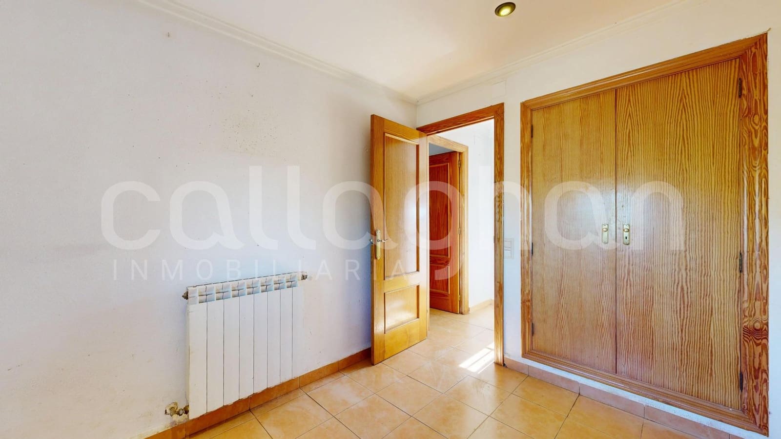 4 soveværelse Villa til salg i Naquera med swimmingpool garage - € 230.000 (Ref: 9127296)