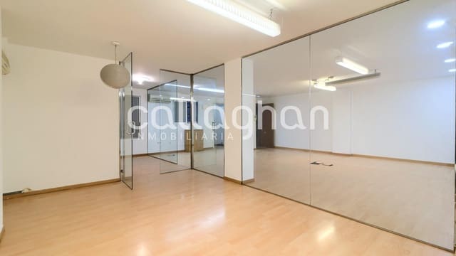 2 bedroom Office for sale in Nou Moles, Valencia city - € 110,000 (Ref: 9127305)