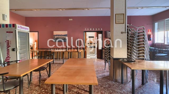 Kaupallinen myytävänä paikassa L'Alcúdia - 270 000 € (Ref: 9127308)