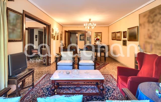 5 soveværelse Lejlighed til salg i Exposicio, Valencia by - € 950.000 (Ref: 9127311)