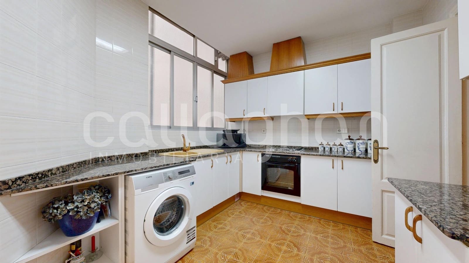 5 soveværelse Lejlighed til salg i Valencia by - € 625.000 (Ref: 9127313)