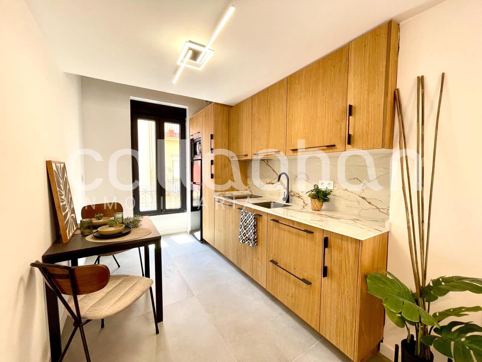 Loft de 1 habitación en València ciudad en alquiler - 1.300 € (Ref: 9127315)