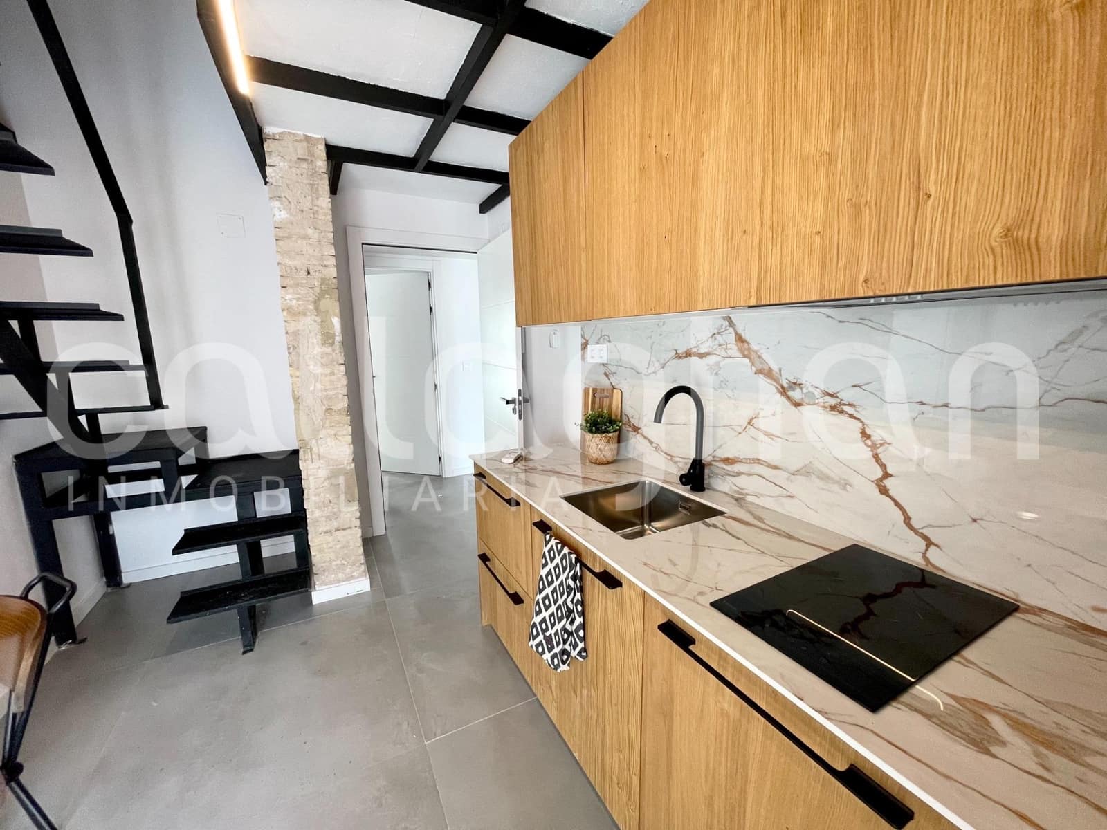 Loft de 1 habitación en València ciudad en alquiler - 1.300 € (Ref: 9127315)
