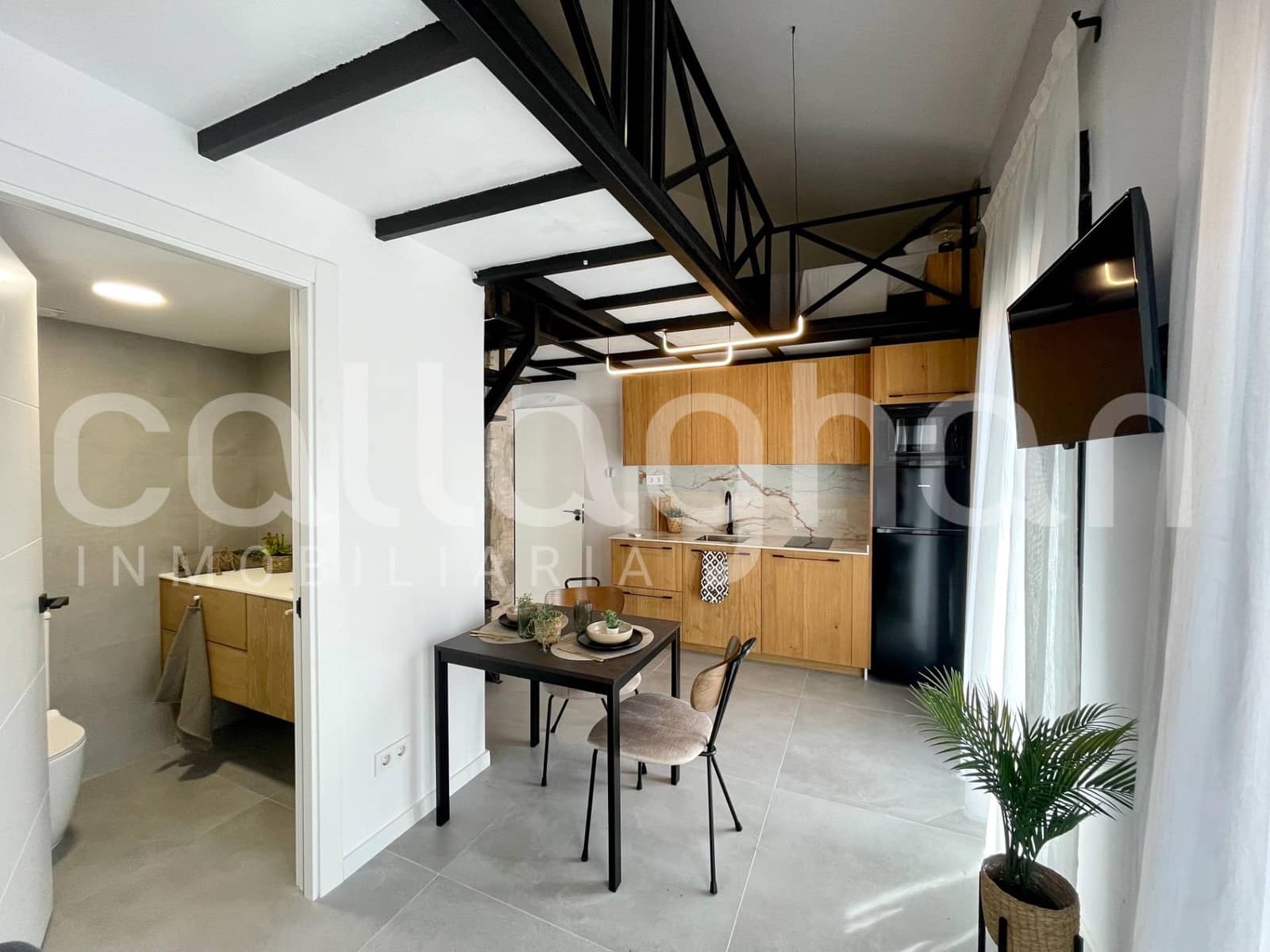 Loft de 1 habitación en València ciudad en alquiler - 1.300 € (Ref: 9127315)