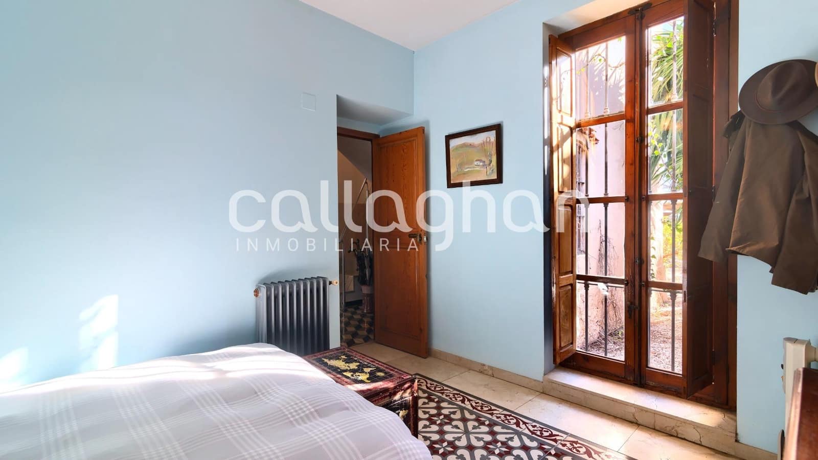 6 bedroom Villa for sale in Manises with pool garage - € 1,100,000 (Ref: 9127316)