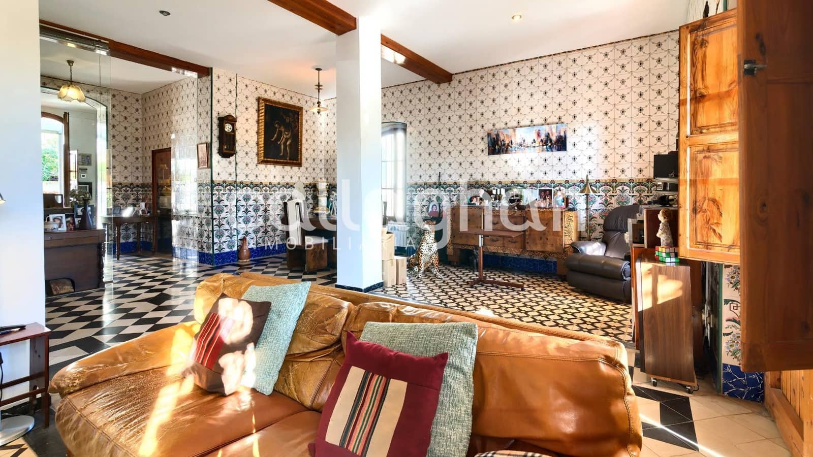 6 bedroom Villa for sale in Manises with pool garage - € 1,100,000 (Ref: 9127316)