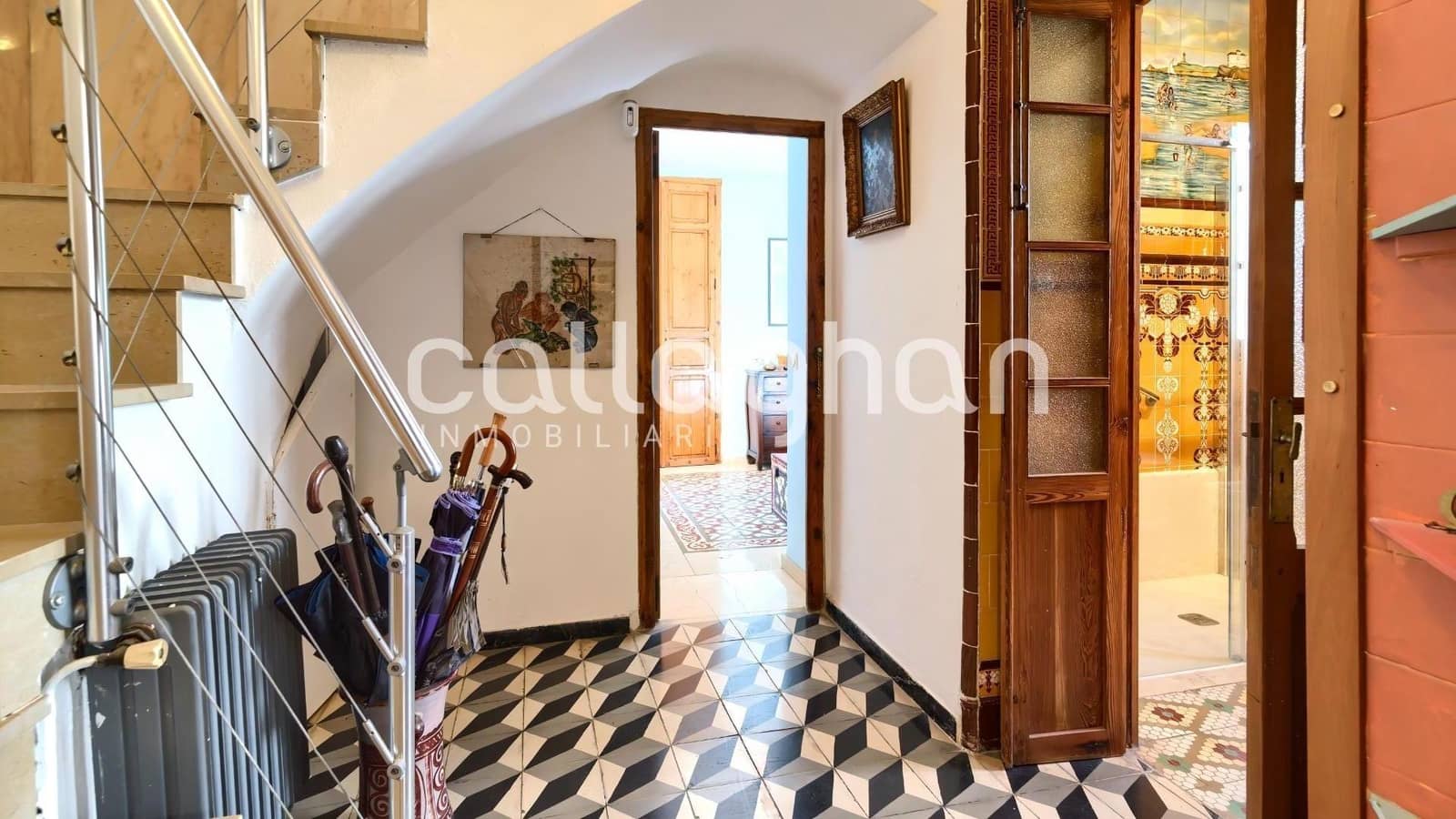 6 bedroom Villa for sale in Manises with pool garage - € 1,100,000 (Ref: 9127316)