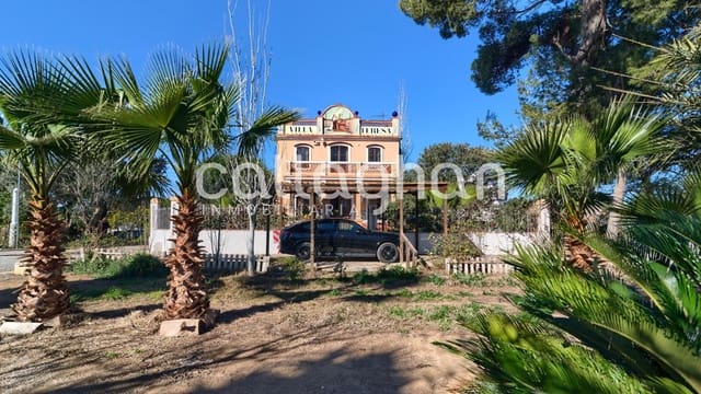6 bedroom Villa for sale in Manises with pool garage - € 1,100,000 (Ref: 9127316)