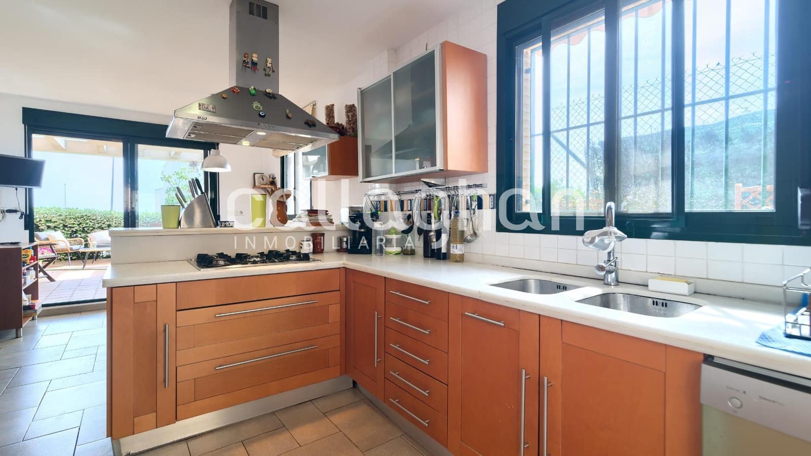 5 soveværelse Villa til leje i Godella med swimmingpool garage - € 3.000 (Ref: 9127317)