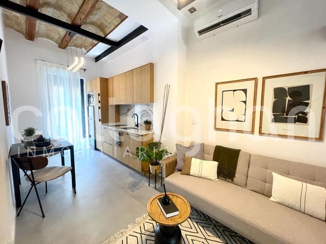 1 soveværelse Loft til leje i Mont-Olivet, Valencia by - € 1.100 (Ref: 9127321)