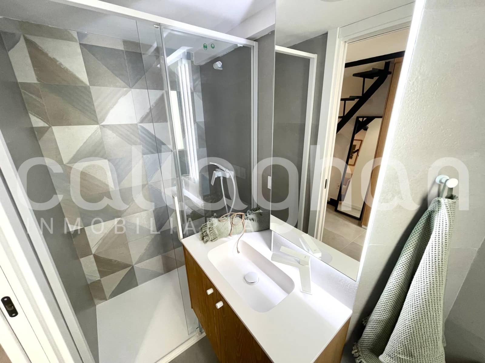 Loft de 1 chambre à louer à Valence ville - 1 100 € (Ref: 9127321)