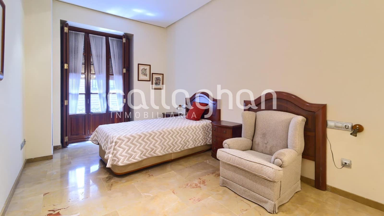 Piso de 3 habitaciones en València ciudad en venta con garaje - 1.200.000 € (Ref: 9132567)