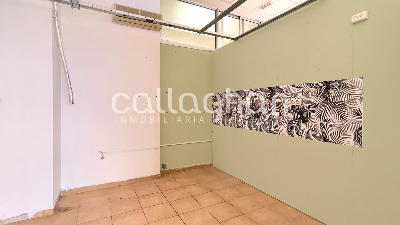 Local Comercial en València ciudad en venta - 200.000 € (Ref: 9132569)
