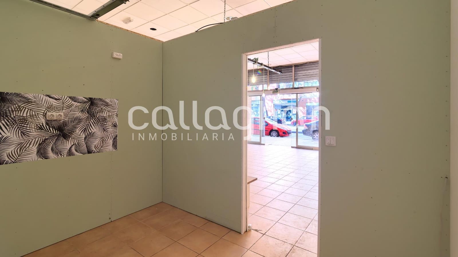 Local Comercial en València ciudad en venta - 200.000 € (Ref: 9132569)