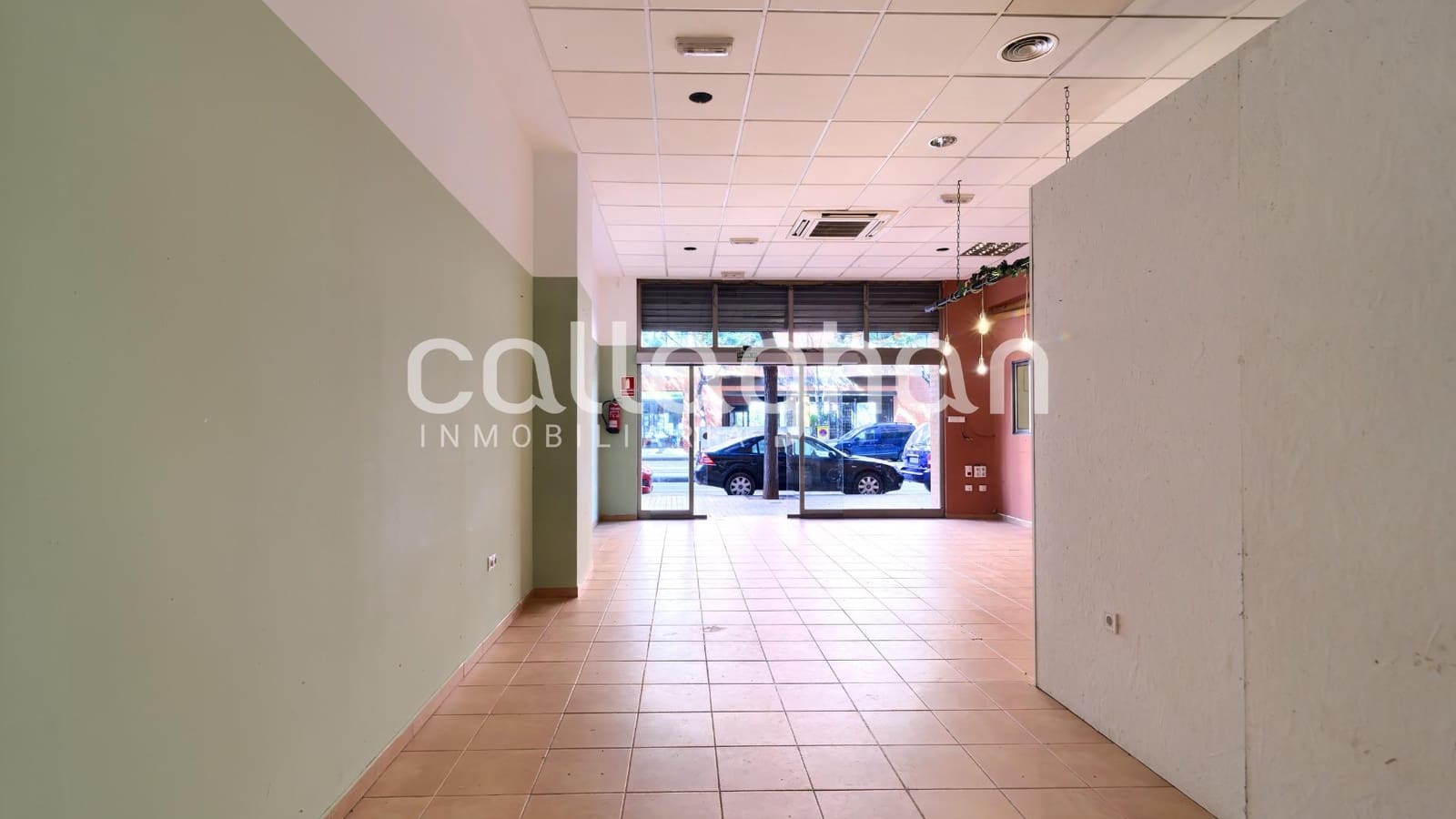 Local Comercial en València ciudad en venta - 200.000 € (Ref: 9132569)