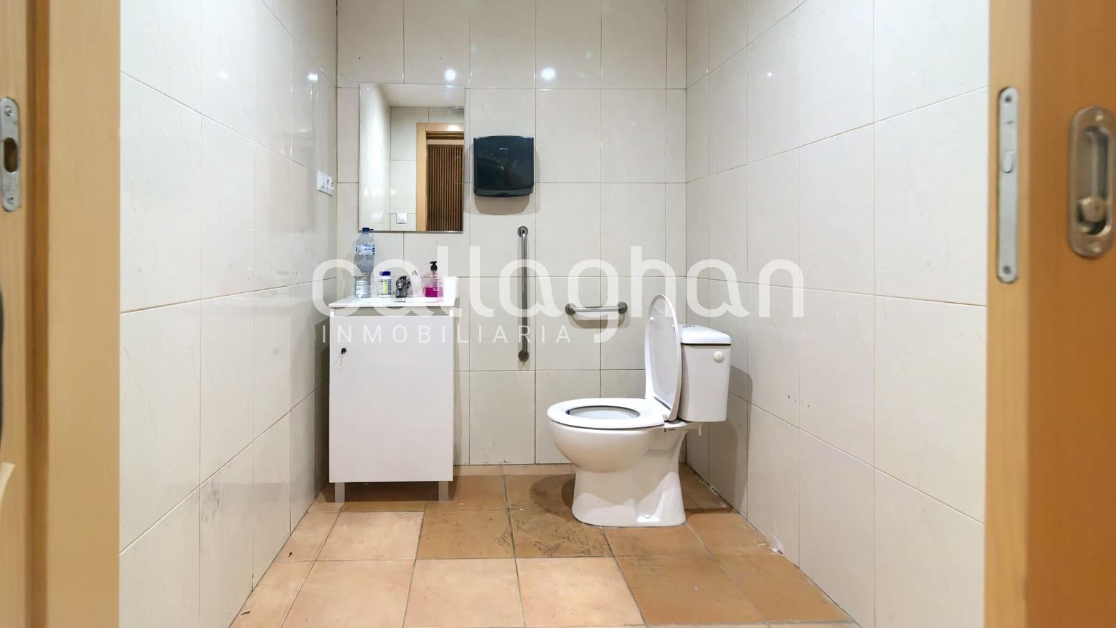 Local Comercial en València ciudad en venta - 200.000 € (Ref: 9132569)