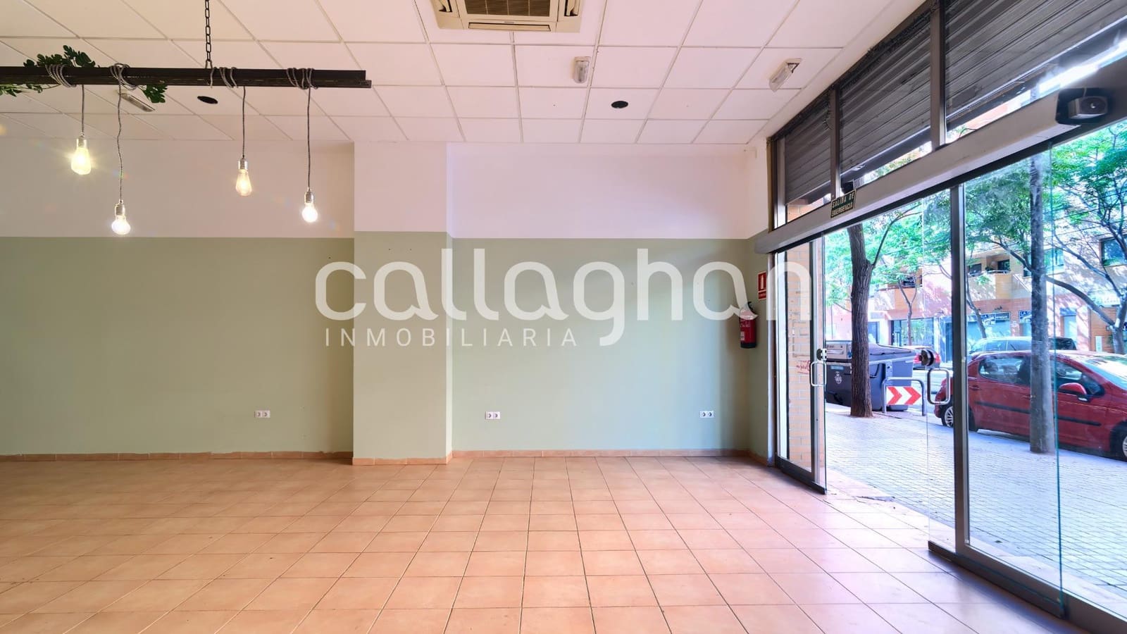 Local Comercial en València ciudad en venta - 200.000 € (Ref: 9132569)