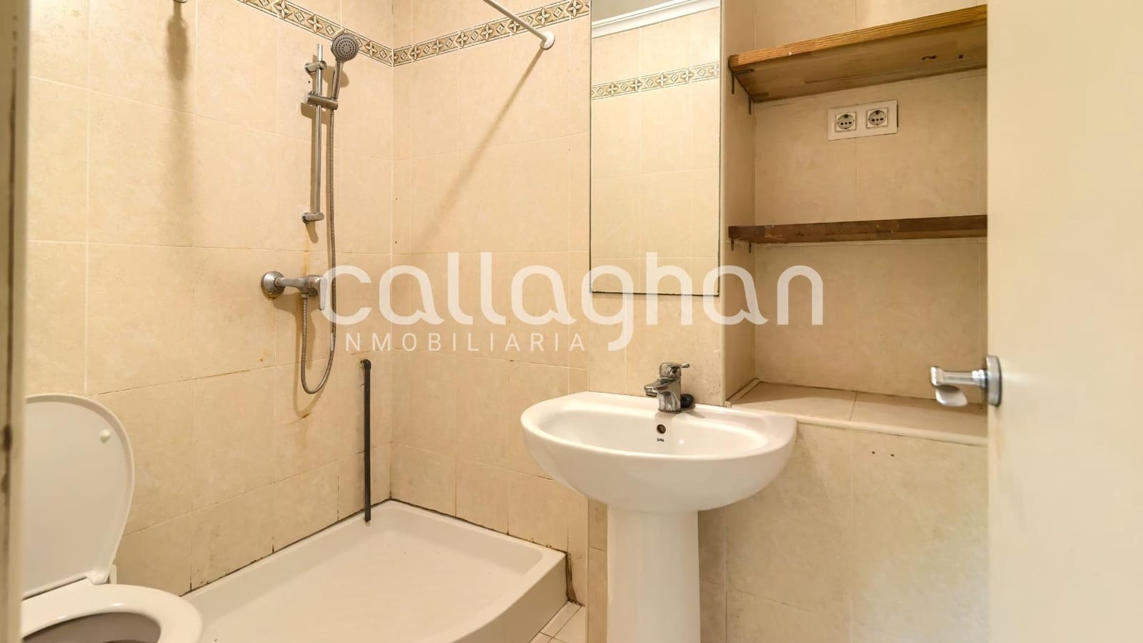 Local Comercial en València ciudad en venta - 200.000 € (Ref: 9132569)