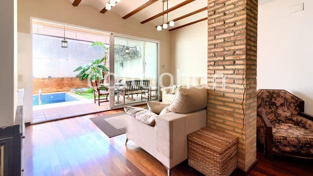 3 Zimmer Reihenhaus zu verkaufen in Rocafort mit Pool - 515.000 € (Ref: 9134629)