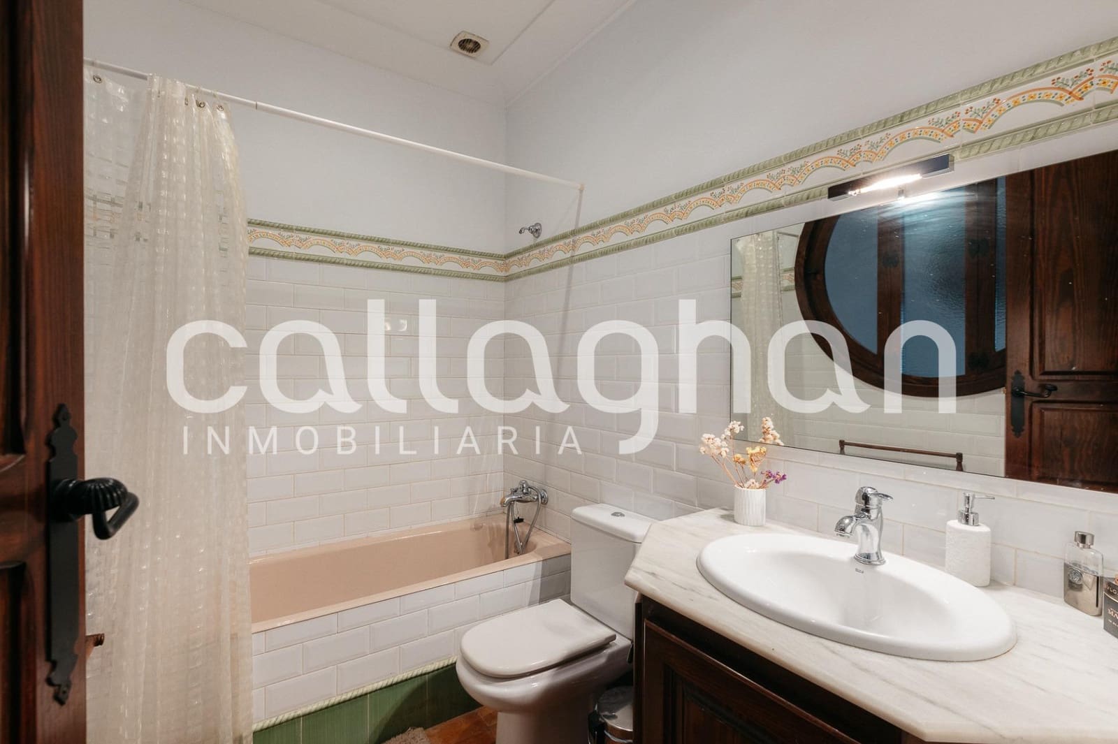 Chalet de 6 habitaciones en Rocafort en venta con piscina garaje - 3.400.000 € (Ref: 9134630)