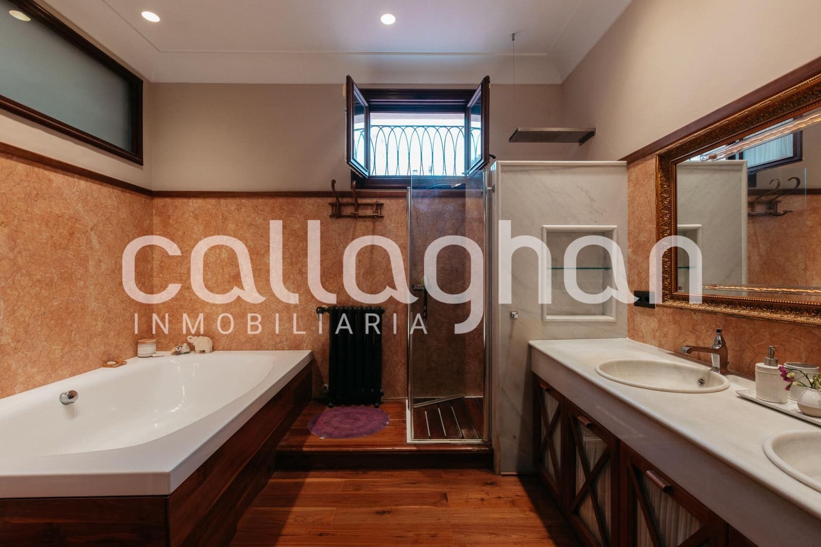 Chalet de 6 habitaciones en Rocafort en venta con piscina garaje - 3.400.000 € (Ref: 9134630)