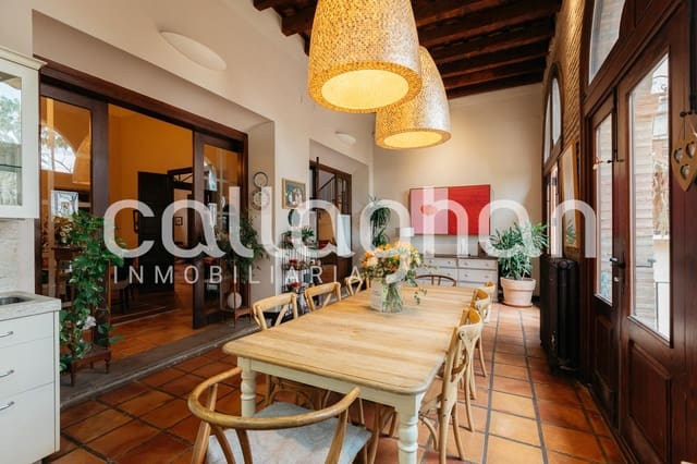 Chalet de 6 habitaciones en Rocafort en venta con piscina garaje - 3.400.000 € (Ref: 9134630)