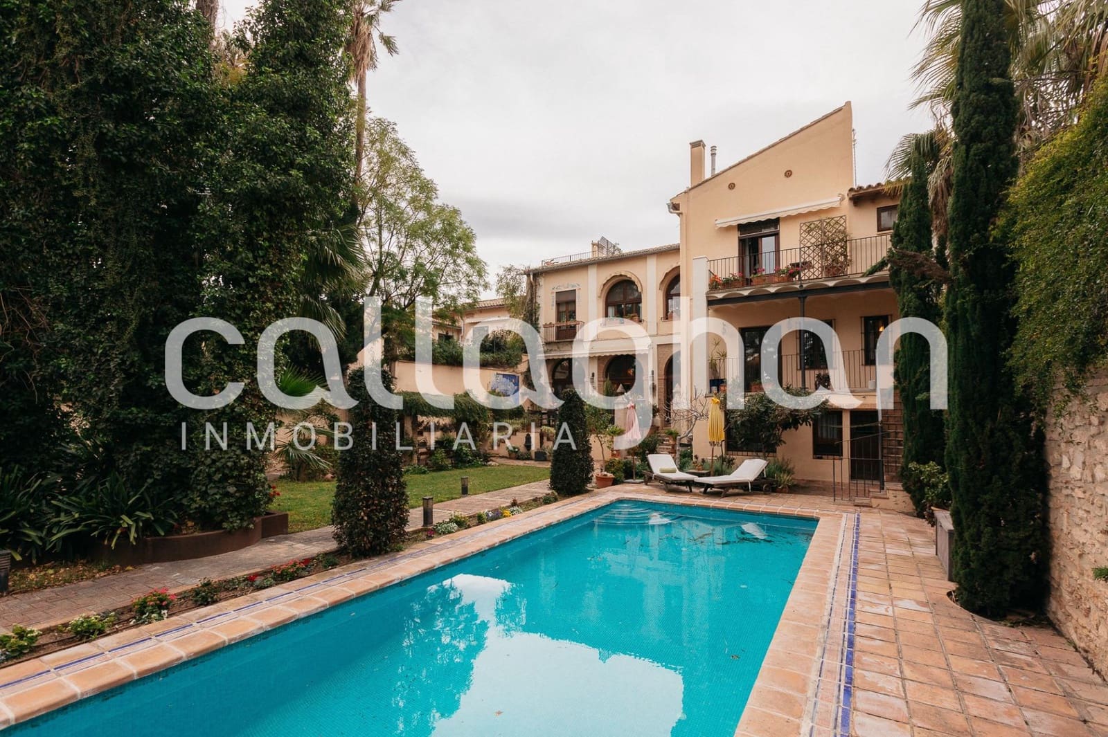 Chalet de 6 habitaciones en Rocafort en venta con piscina garaje - 3.400.000 € (Ref: 9134630)
