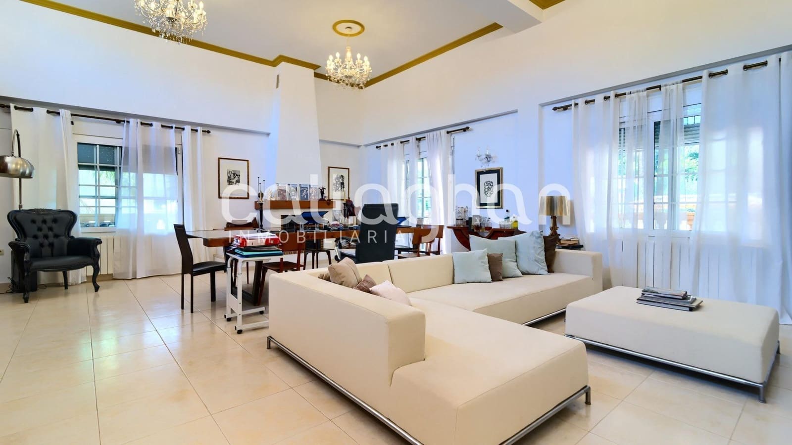 4 bedroom Villa for rent in Serra with pool garage - € 2,850 (Ref: 9137318)