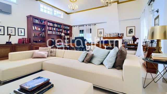 4 camera da letto Villa da affittare in Serra con piscina garage - 2.850 € (Rif: 9137318)