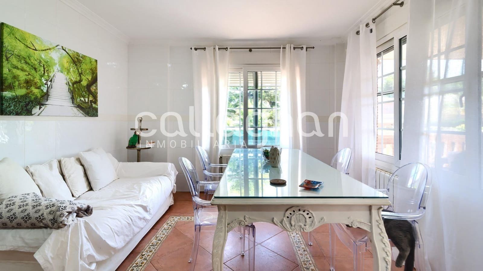 4 bedroom Villa for rent in Serra with pool garage - € 2,850 (Ref: 9137318)