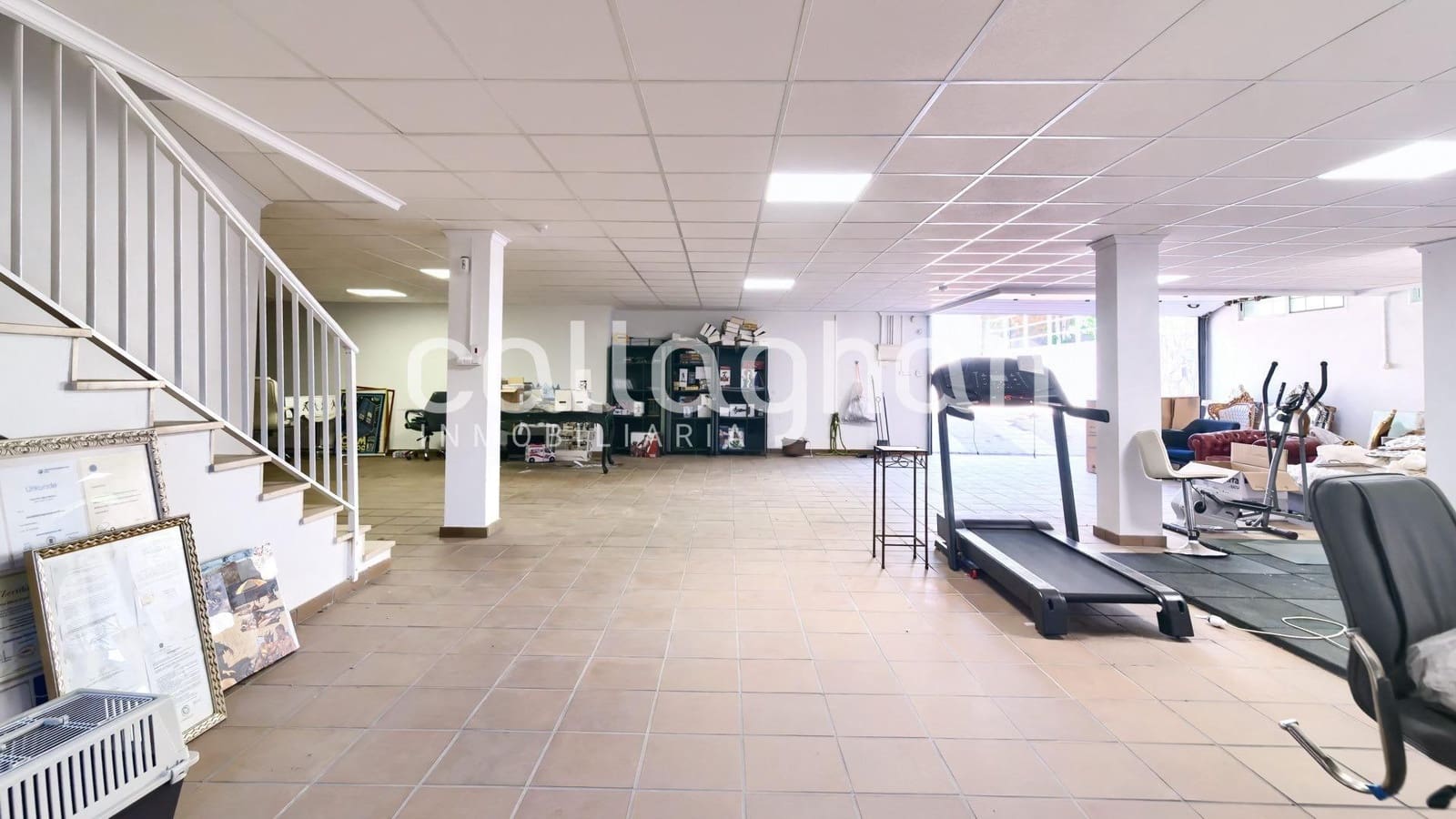 4 bedroom Villa for rent in Serra with pool garage - € 2,850 (Ref: 9137318)