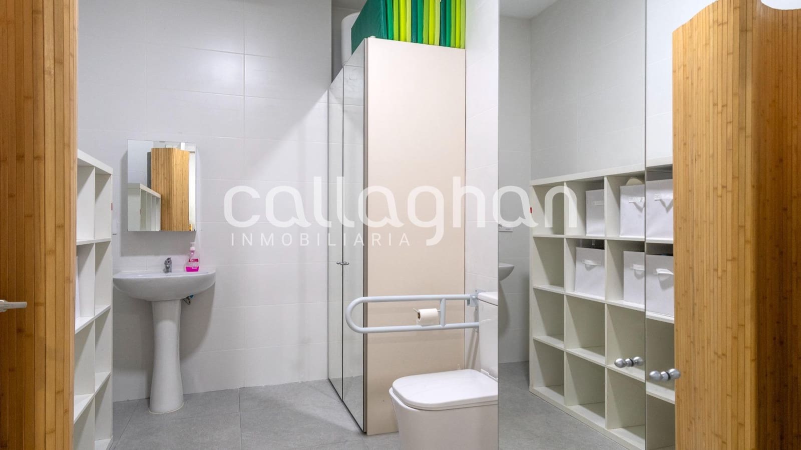 Commerciale in vendita in Valencia citta - 255.000 € (Rif: 9137319)