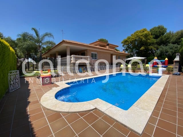 4 soveværelse Villa til salg i Serra med swimmingpool garage - € 645.000 (Ref: 9137320)