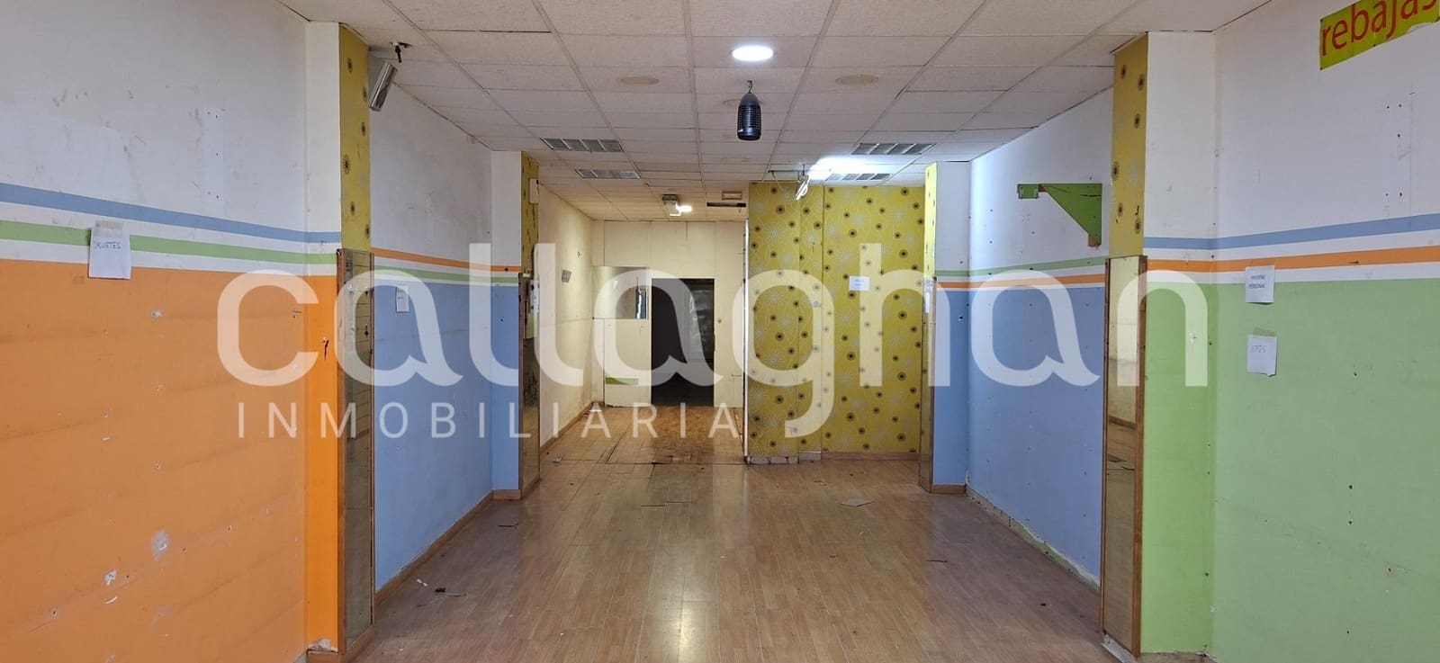 Erhverv til leje i Valencia by - € 1.200 (Ref: 9147359)