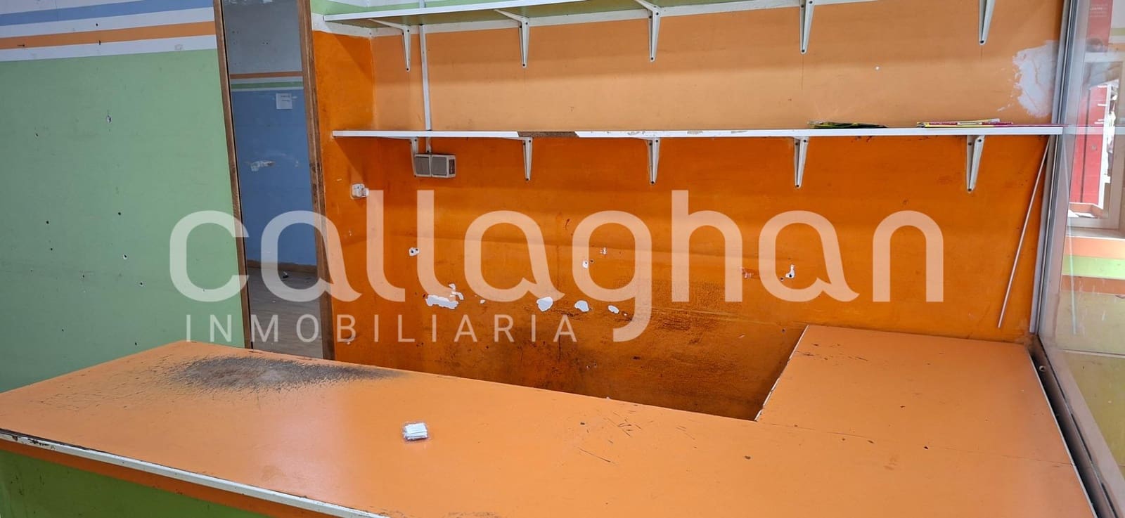 Erhverv til leje i Valencia by - € 1.200 (Ref: 9147359)