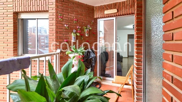 4 soveværelse Lejlighed til salg i Cami Fondo, Valencia by - € 260.000 (Ref: 9147360)