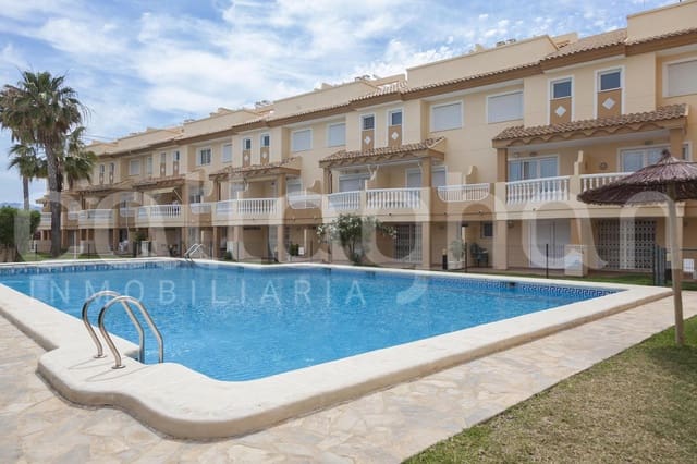 4 soveværelse Rækkehus til salg i Oliva Nova, Oliva med swimmingpool - € 320.000 (Ref: 9152379)