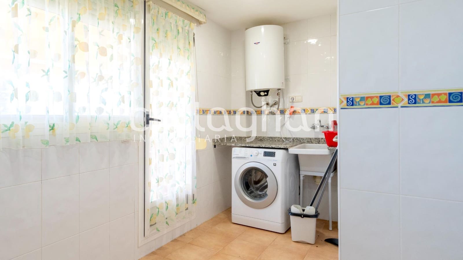 4 Zimmer Reihenhaus zu verkaufen in Oliva Nova mit Pool - 315.000 € (Ref: 9152379)