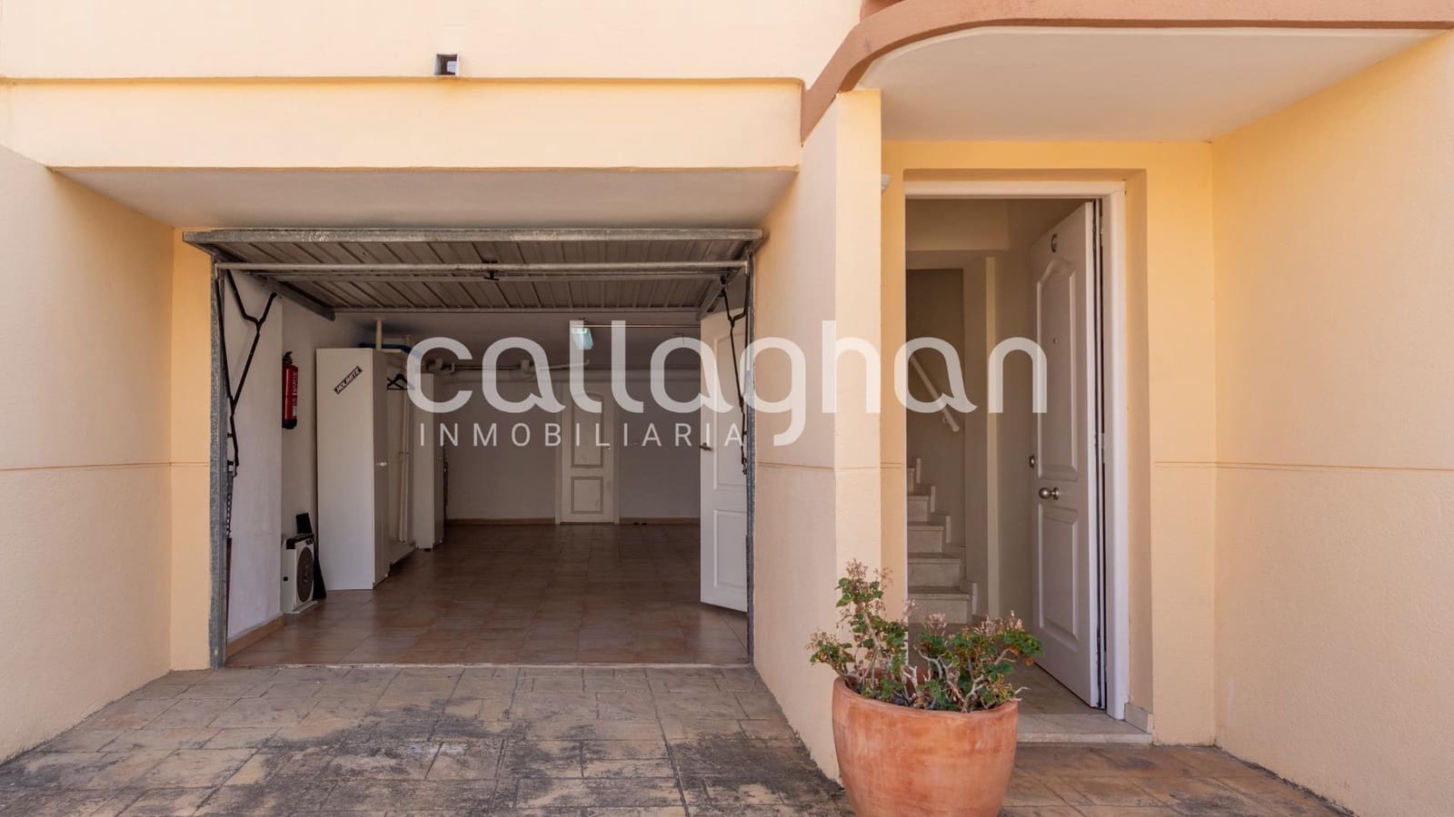 4 Zimmer Reihenhaus zu verkaufen in Oliva Nova mit Pool - 315.000 € (Ref: 9152379)