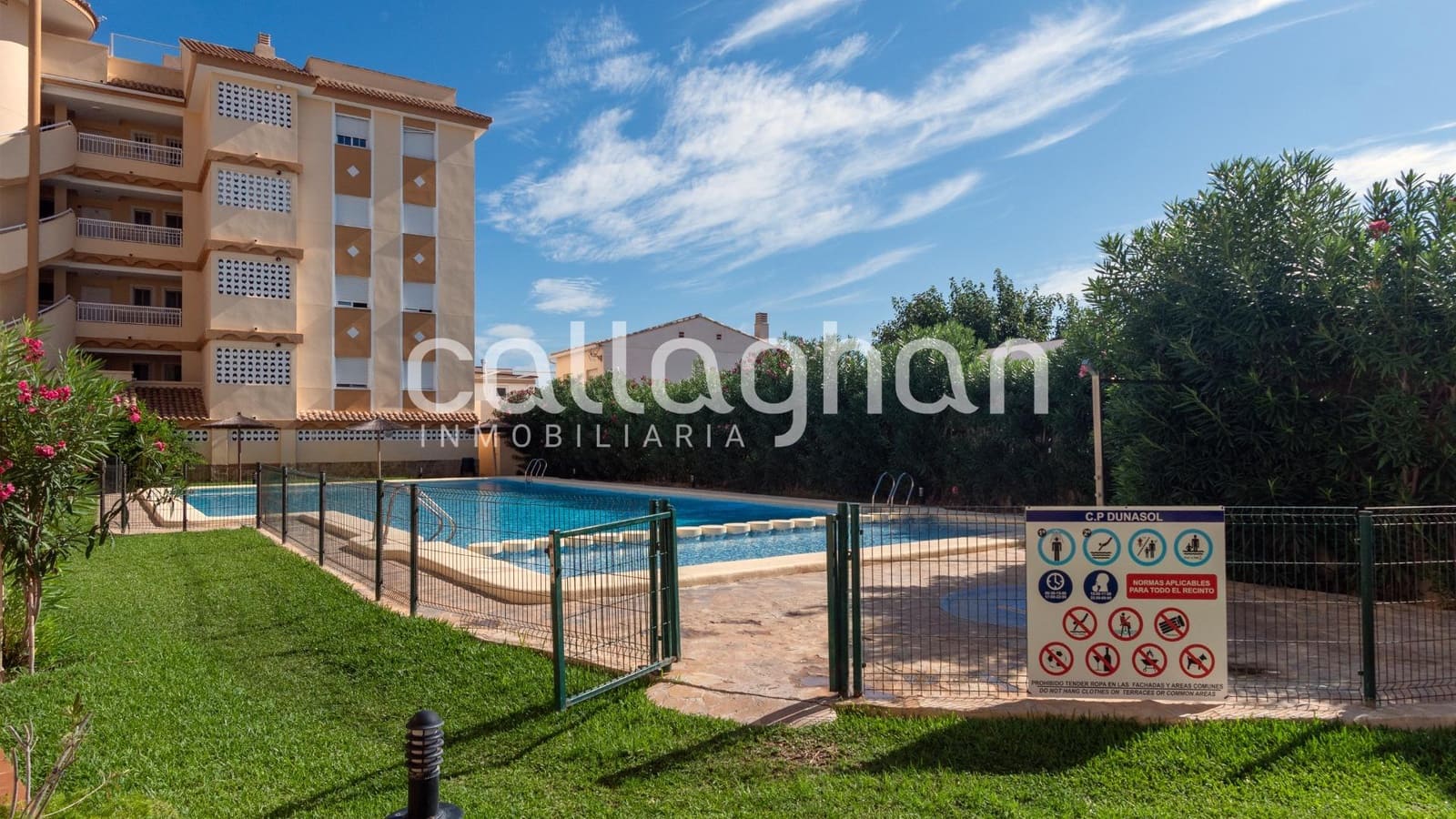4 Zimmer Reihenhaus zu verkaufen in Oliva Nova mit Pool - 315.000 € (Ref: 9152379)