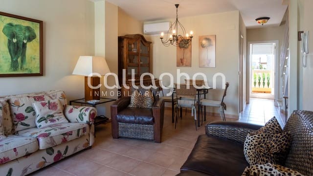 4 sypialnia Dom szeregowy na sprzedaż w Oliva Nova, Oliva z basenem - 315 000 € (Ref: 9152379)