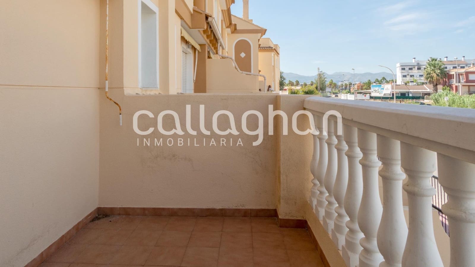 4 quarto Moradia em Banda para venda em Oliva Nova com piscina - 315 000 € (Ref: 9152379)