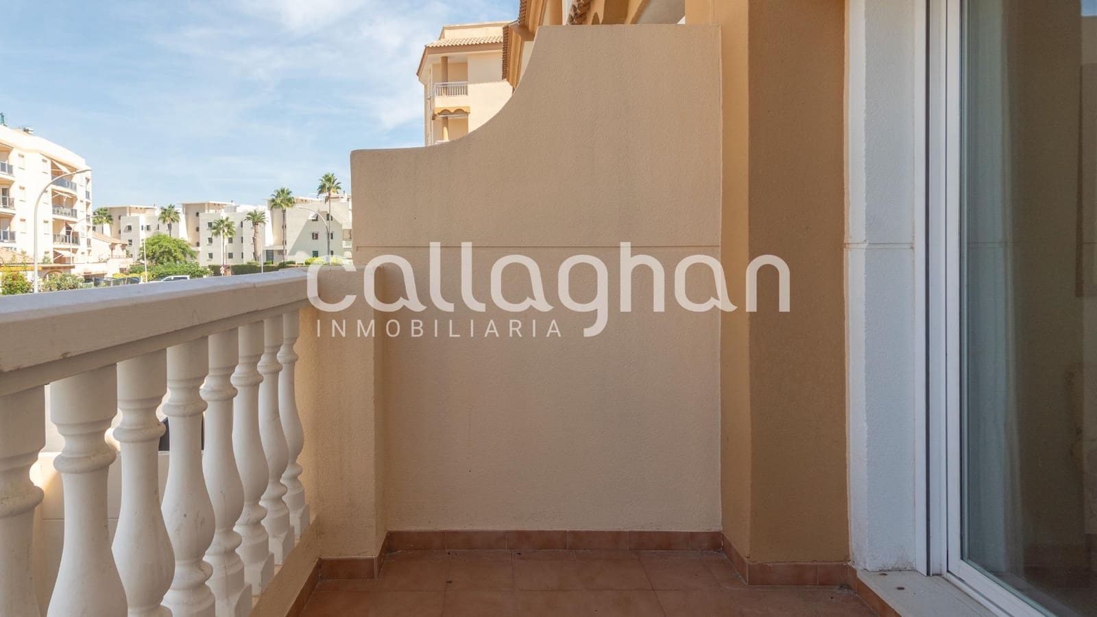 4 quarto Moradia em Banda para venda em Oliva Nova com piscina - 315 000 € (Ref: 9152379)