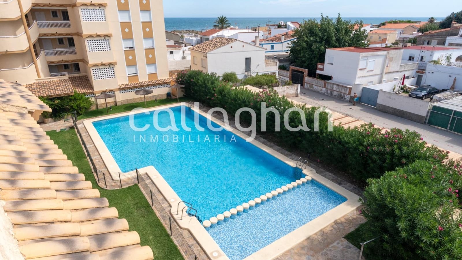 4 quarto Moradia em Banda para venda em Oliva Nova com piscina - 315 000 € (Ref: 9152379)