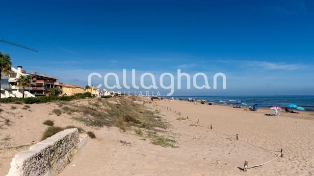 Adosado de 4 habitaciones en Oliva Nova, Oliva en venta con piscina - 315.000 € (Ref: 9152379)